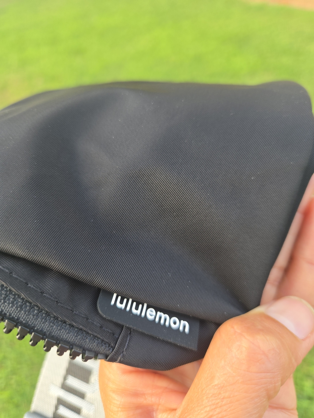 lululemon athletica Everywhere Belt Bag 1L Black - Picture 6 of 6